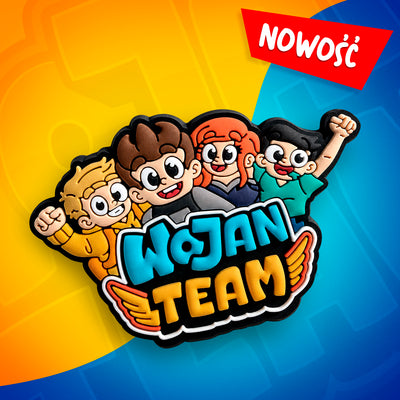 Kolorowy magnes Wojan Team z postaciami Wojana, Kati, Ptysia i Noobka oraz logo Wojan Team